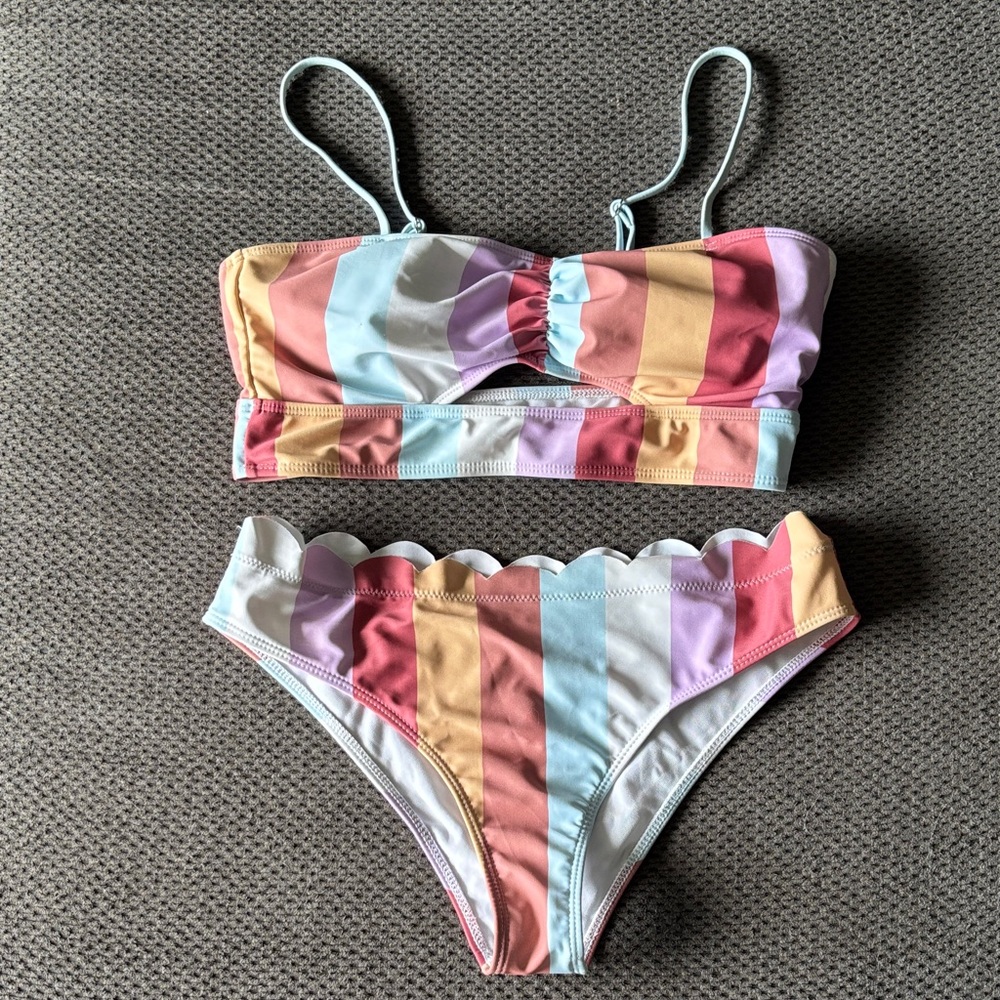 SHEIN Multicolor Striped Bikini
